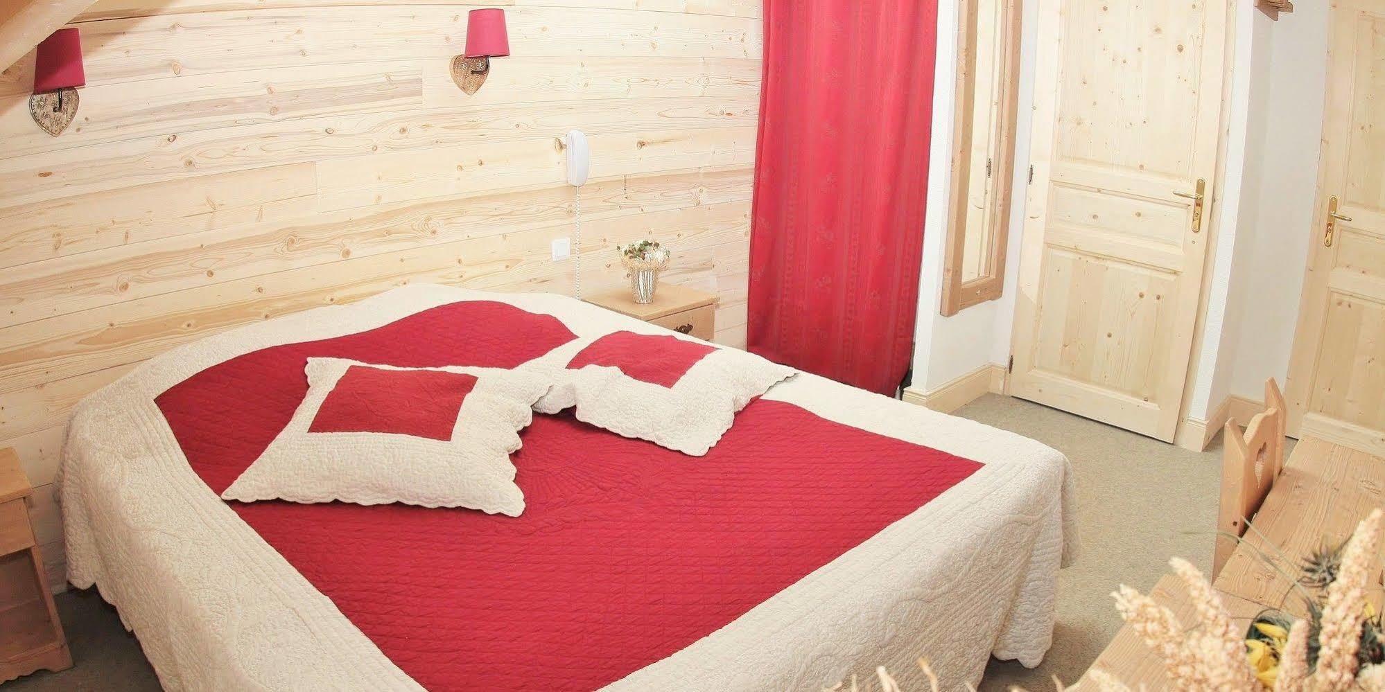 Hotel Lac Bleu 1650 แซ็ง-ฟร็องซัว-ลองฌองป์ ภายนอก รูปภาพ
